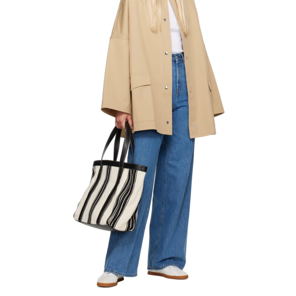 Toteme Wide Leg Jeans - Picture 4 of 15